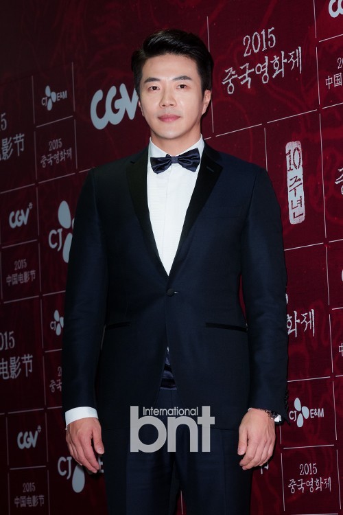 权相佑有望出演电影《神之一手2》   正在对剧本进行商讨