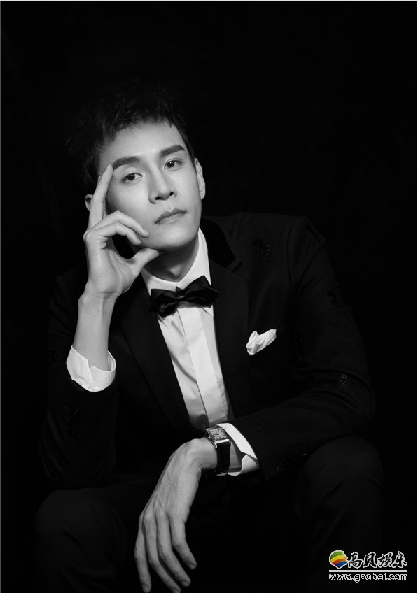 gqmoty盛典举办经超亮相红毯阳光好气质