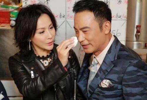 任达华＆刘嘉玲拍贺岁片：才知她外号“千杯不醉”