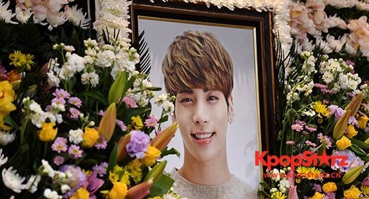 《朴素贤的Love Game》中  朴素贤提到了已故SHINee成员钟铉