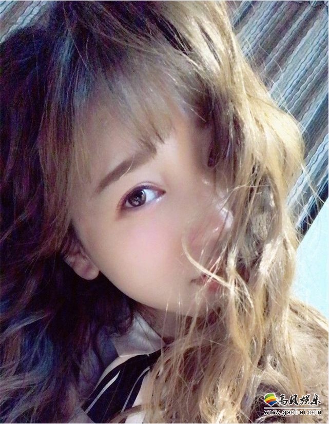 金莎晒出私照《寻梦环游记》孙女＆曾奶奶剧照