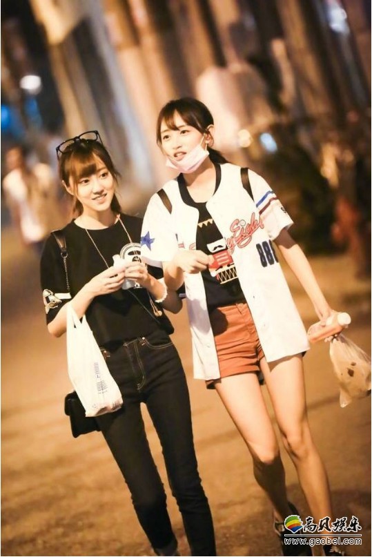 SNH48冯薪朵＆黄婷婷：辞去各自队长职务