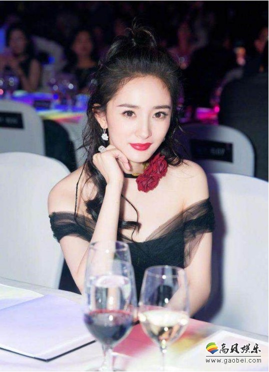 杨幂被工作人员嫌弃：吃火锅都不愿意带我