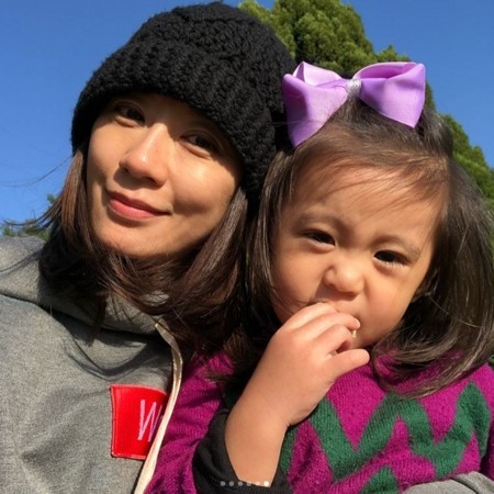 贾静雯＆修杰楷全家游！发萌照幸福感满溢