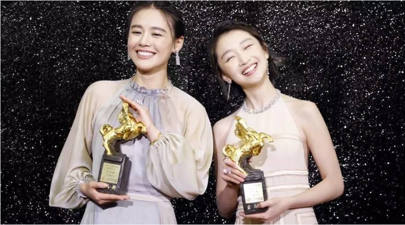 马思纯模仿周冬雨新片《奇门遁甲》造型：简直太像了
