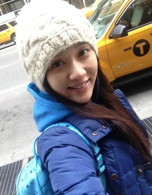 陈乔恩晒出五年前旧照：招牌式甜笑，少女感十足