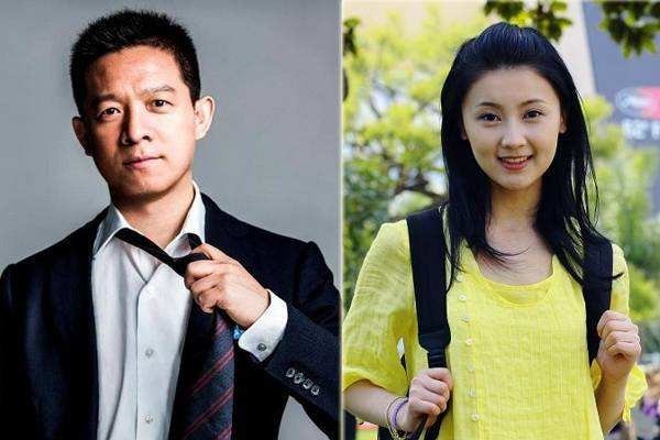 甘薇发微博：北京首都国际机场！疑似从美国归来