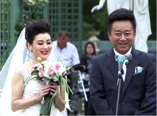朱军漂亮妻子曝光：曾经参军入伍成为舞蹈演员
