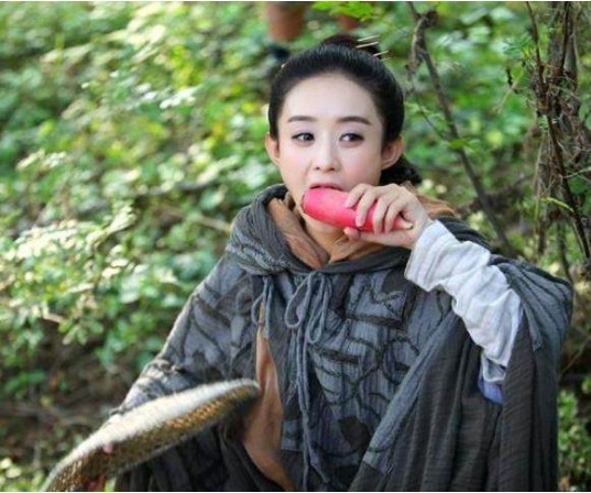 女星拍吃戏：都“豁出去”了！实在是承受不起