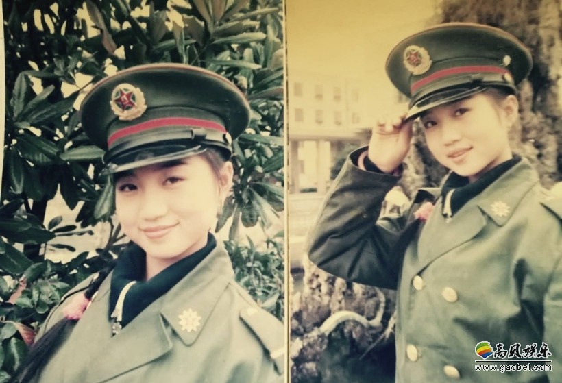 阿朵昔日文艺兵时期青涩旧照曝光：最美好的青春年华！飒爽英姿