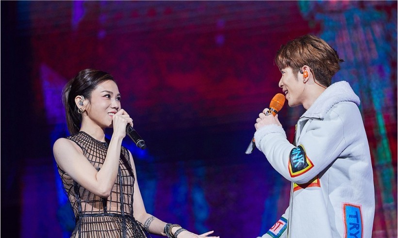 蔡健雅列穆尼亚演唱会Rebirth重生台北最终场：萧敬腾首度同台