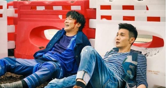 《卧底巨星》“兄弟KTV”版预告：兄弟俩感情走向让人倍感期待