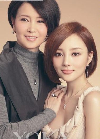 唏嘘不已！李小璐妈妈曾经夸赞贾乃亮：喊话女儿“珍惜这段婚姻”
