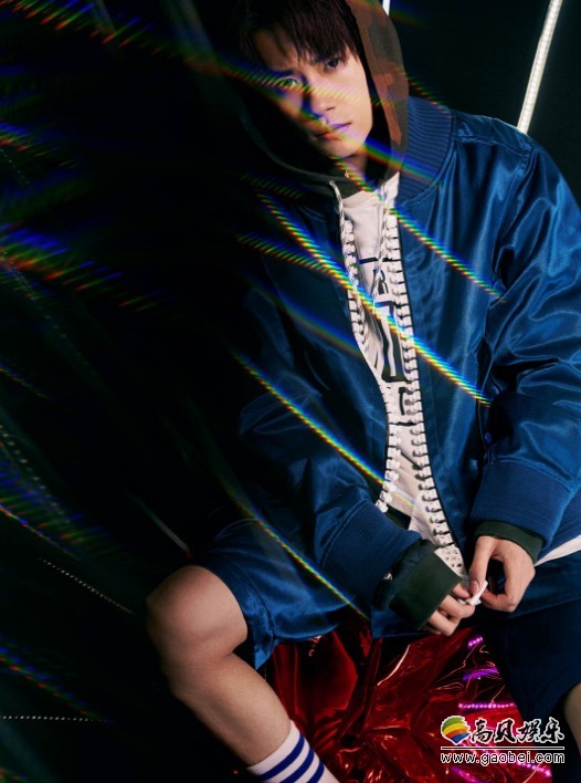 易烊千玺受邀：第六十届格莱美颁奖典礼现场！迈向国际化发展