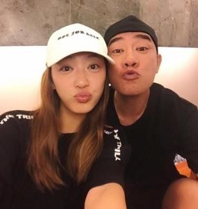 “你的前女友哪一点比应采儿好？”陈小春机智的回答！让人佩服