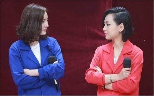 周笔畅参加节目:当众爆料自己“不喜欢杨幂”!怼她“胸又大” 周笔畅参加节目:当众爆料自己“不喜欢杨幂”!怼她“胸又大”