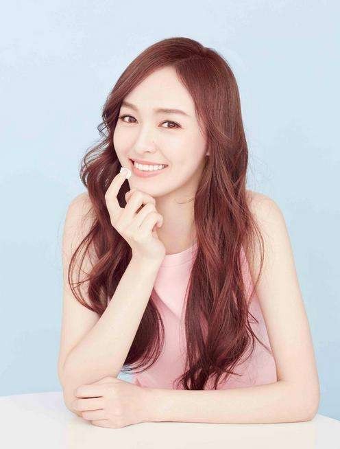 黄毅清直播爆料影射唐嫣！称不认识唐嫣：网上有人故意带节奏