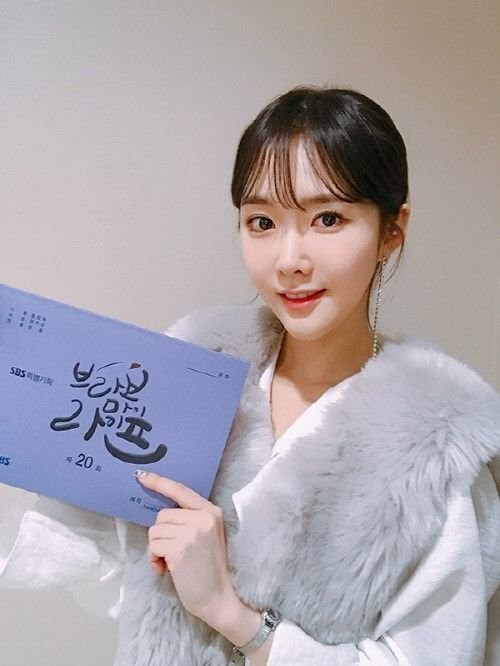 曺承希公开同时出演两部电视剧的感想  犹如是一份新年礼物