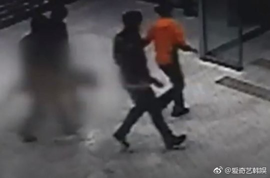 配角女演员在商住两用楼中身亡   警方表示没有他杀痕迹