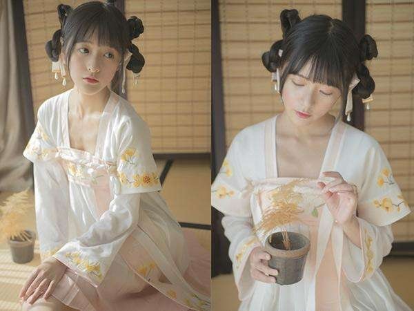 徐娇微博晒出美照：身穿仿古风服装，气质恬静典雅“实力萌”