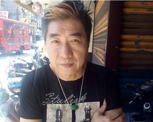 台湾资深艺人康龙住家起火，一家三代五人烧伤！年前家毁妻亡