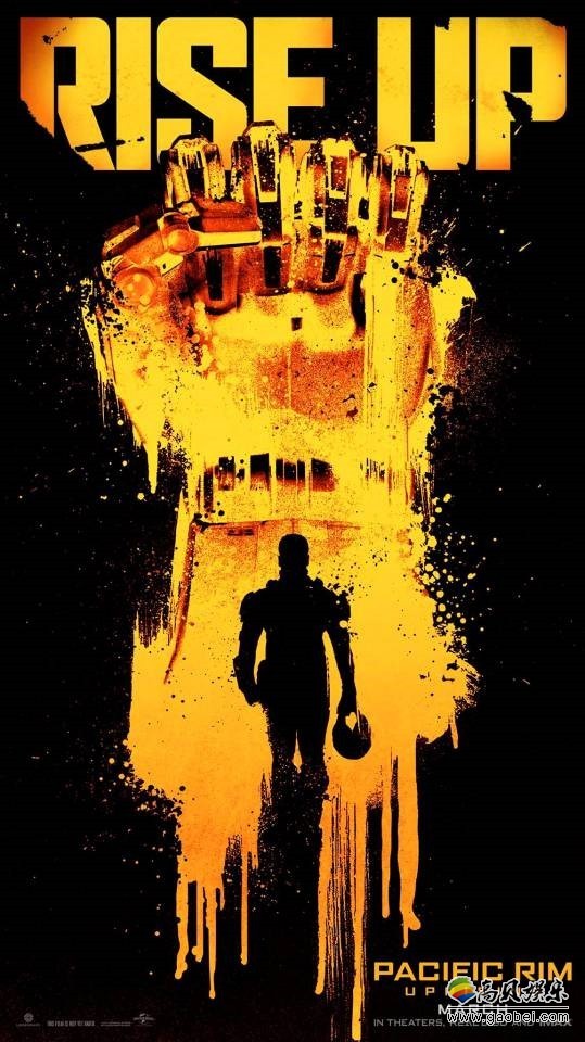 《环太平洋2：雷霆再起》！登上了《TOTAL FILM》杂志封面