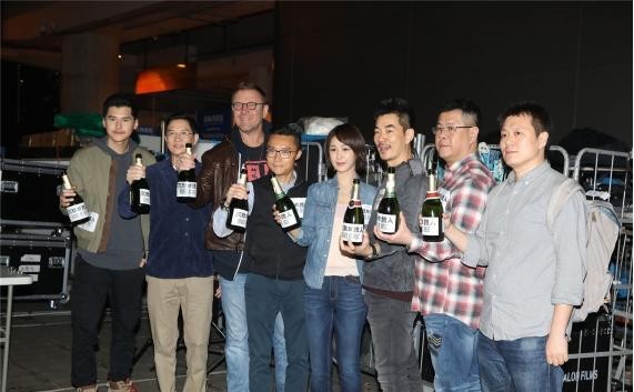 《沉默的证人》正在香港热拍中:开拓警匪犯罪动作片新类型 《沉默的证人》正在香港热拍中:开拓警匪犯罪动作片新类型