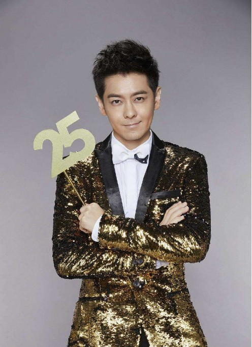 林志颖微博晒出好友张柏芝、任贤齐合照：纪念出道二十五周年