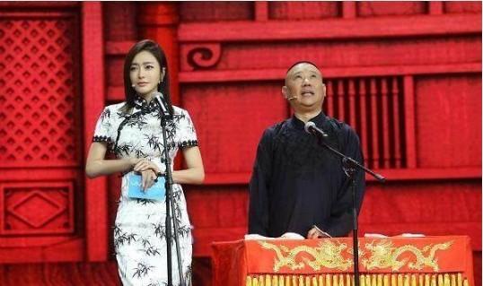 《喜剧总动员》总决赛：郭德纲搭档秦岚说相声！疑似暗讽侯耀华