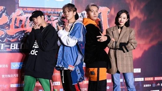 《热血街舞团》举行媒体探班：现场鹿晗陈伟霆互怼，气氛十分欢乐