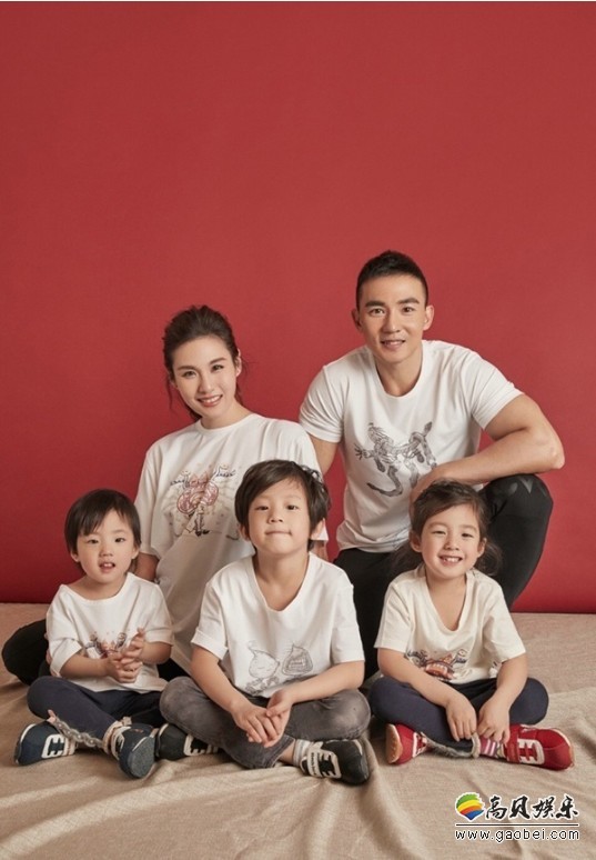 刘畊宏被曝身陷财务危机后首发微博：分享一家五口！共同呐喊视频