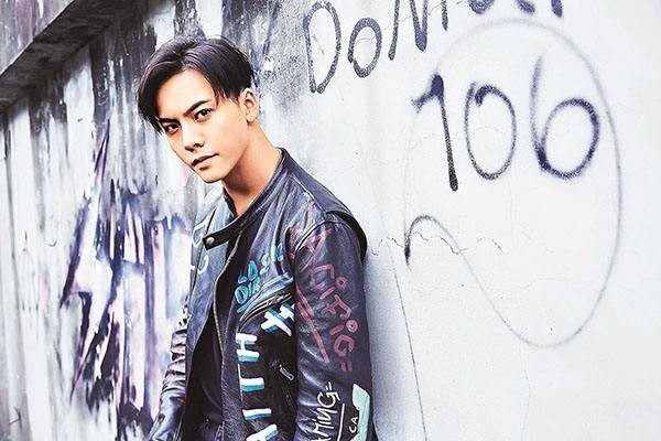 《热血街舞团》发布会：四位导师合影趣事！陈伟霆带领众人摆姿势