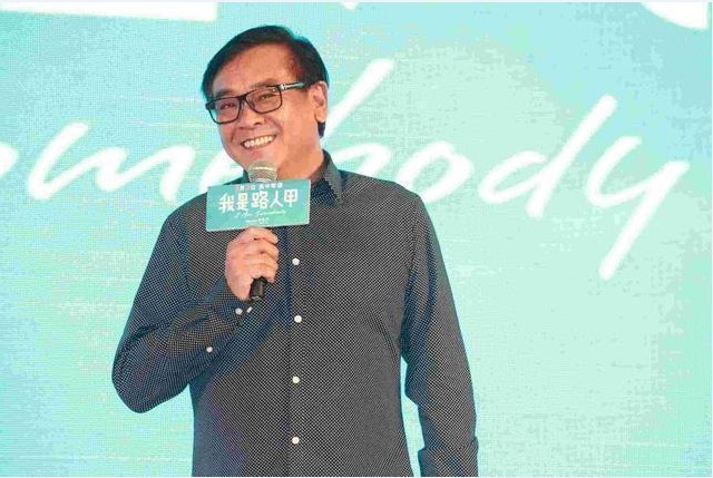 台湾媒体报道：导演尔冬升最近突然传出二度离婚！未婚生女已经两岁