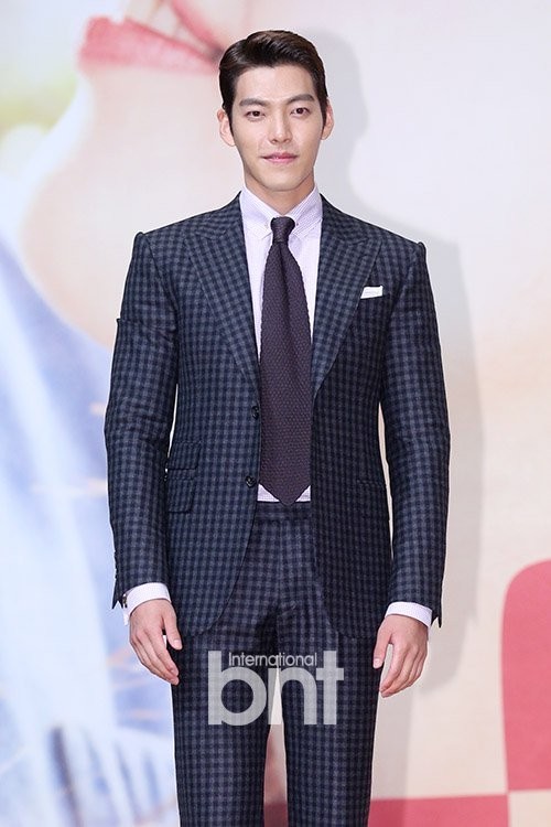 演员金宇彬什么时候入伍？