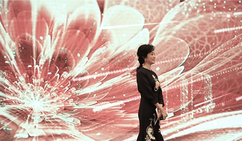 “爱心一片·温暖无限”公益捐赠仪式：著名主持人、制片人周涛亮相