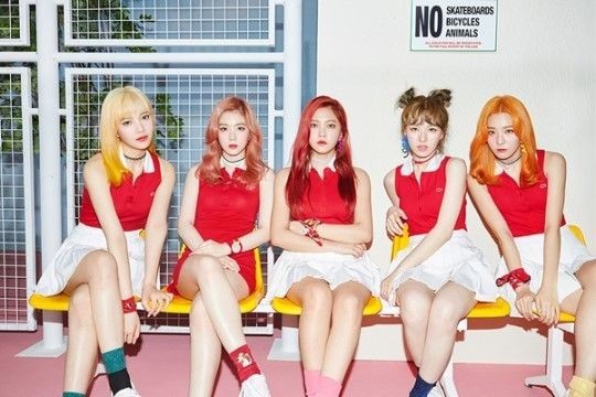 《Russian Roulette》在视频网站Youtube的点击量超过1亿人次
