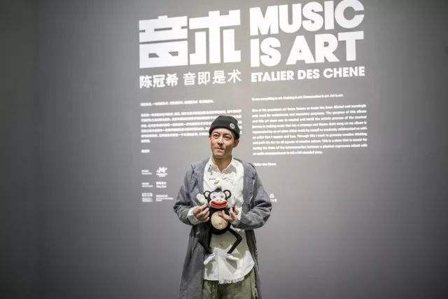 陈冠希举行个人艺术展！展出作品包括：他的音乐创作，以及演出纪录