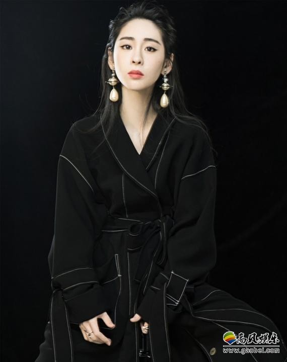当2018春节快来时!张碧晨发行新歌《隐隐作秀》“欧式古典华丽风” 当2018春节快来时!张碧晨发行新歌《隐隐作秀》“欧式古典华丽风”