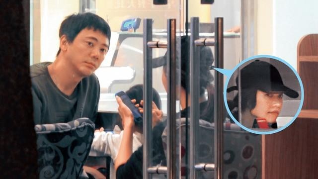 台媒报道：与女友恋爱15年的苏见信被曝女友在外面偷吃！留言否认
