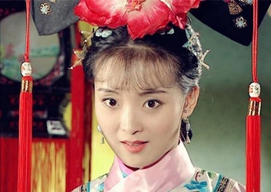 《还珠格格》“晴儿”王艳复出：《请赐我一双翅膀》客串女囚犯