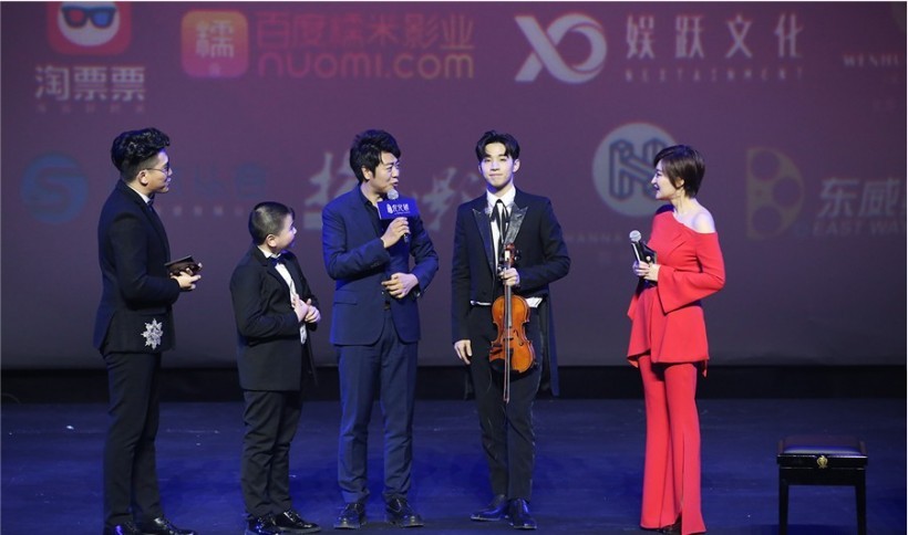 《西游记女儿国》“勇敢去爱”全球首映礼：春节档最豪华阵容首映