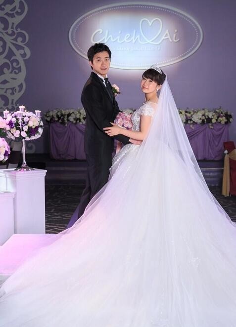 福原爱晒图纪念举办一周年：网友大呼甜蜜，爱酱叮嘱网友要多穿衣保暖