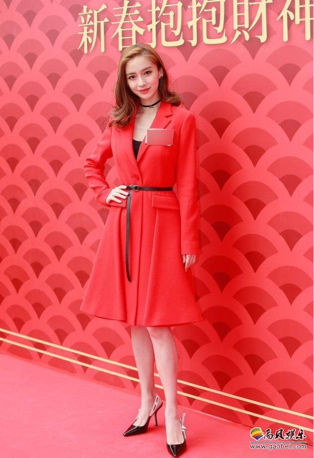 Angelababy参加商场新春贺年活动：受访要生第二胎“一定要生女儿”