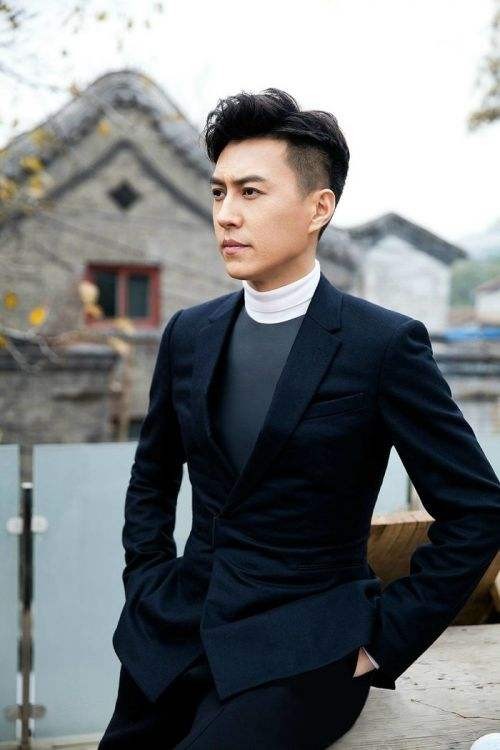 靳东接受人民日报直播专访：直面此前遭受种种非议！现如今已经释怀