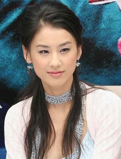 杨子转发两个儿子为妈妈黄圣依庆生的微博！网友评论：好有爱的一家人