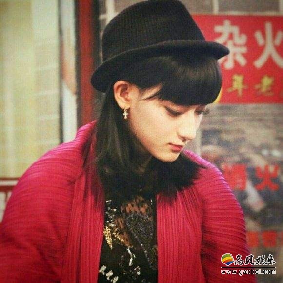 黄子韬近日突然晒出自己男扮女装照片！向罗志祥呛声“朱碧石是什么鬼”