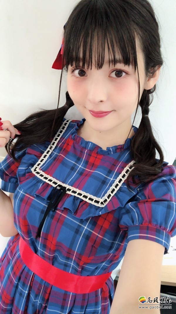 著名声优上坂堇在TSUTAYA店铺举办发售活动：身穿娇俏可爱裙子参加