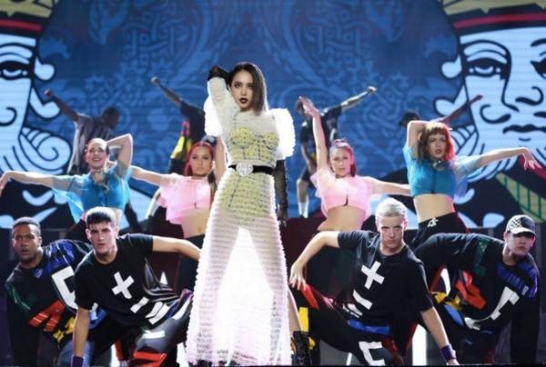 蔡依林紧急住院治疗“第一次请病假”发片巡演大型计划：则确定延期