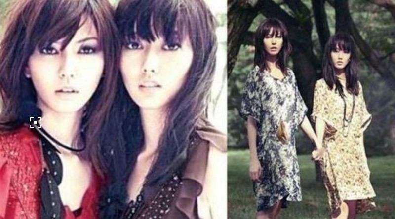 孙燕姿晒出照片：与妹妹穿着深色衣服，在桌边同款合照。两人眉眼相似