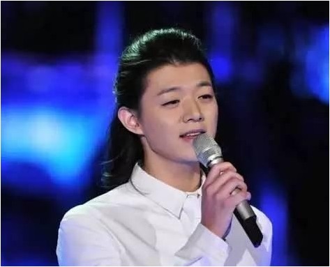 《歌手》迎来终极踢馆赛：终极踢馆歌手霍尊“惊喜加盟”压力不小